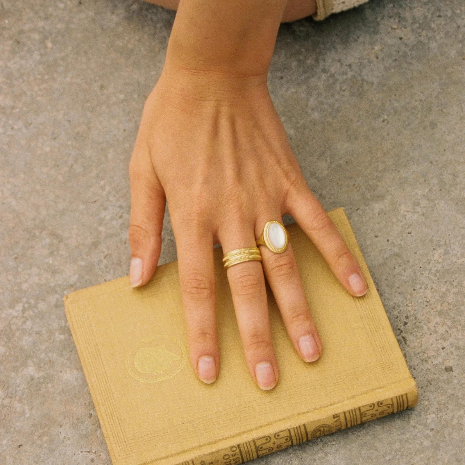 Bal II White Ring
