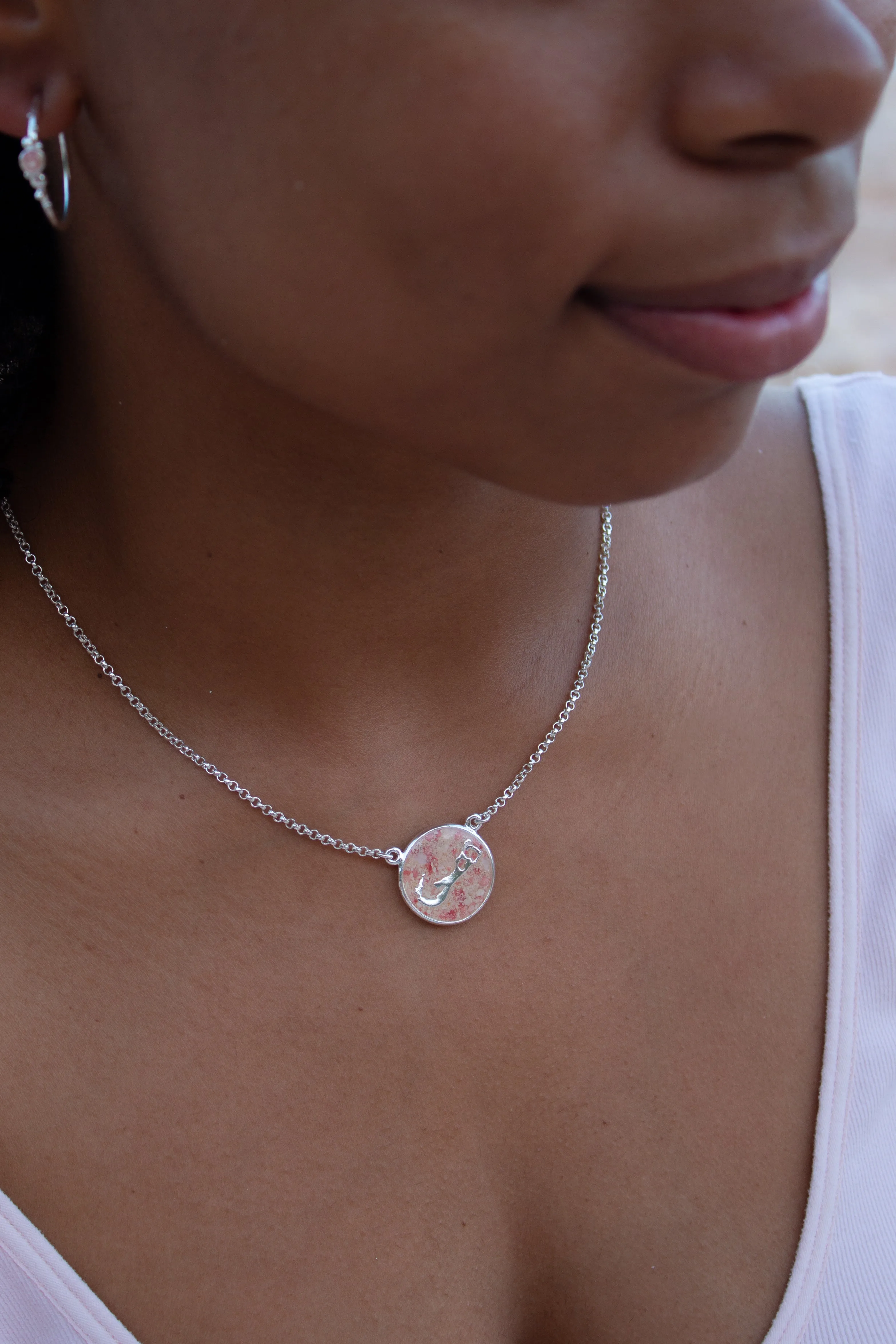 Bermuda ~  Coin Inline Necklace