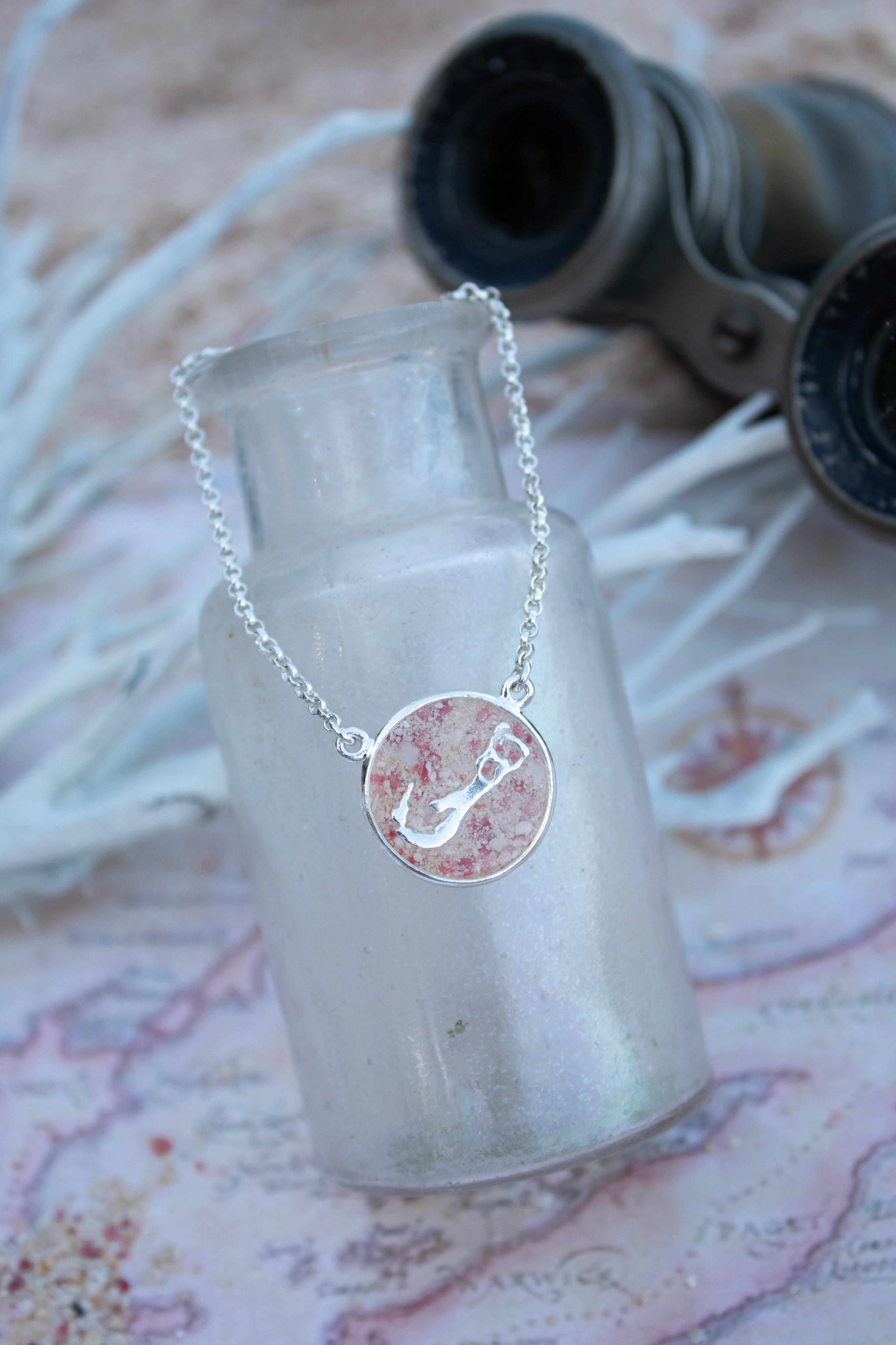 Bermuda ~  Coin Inline Necklace