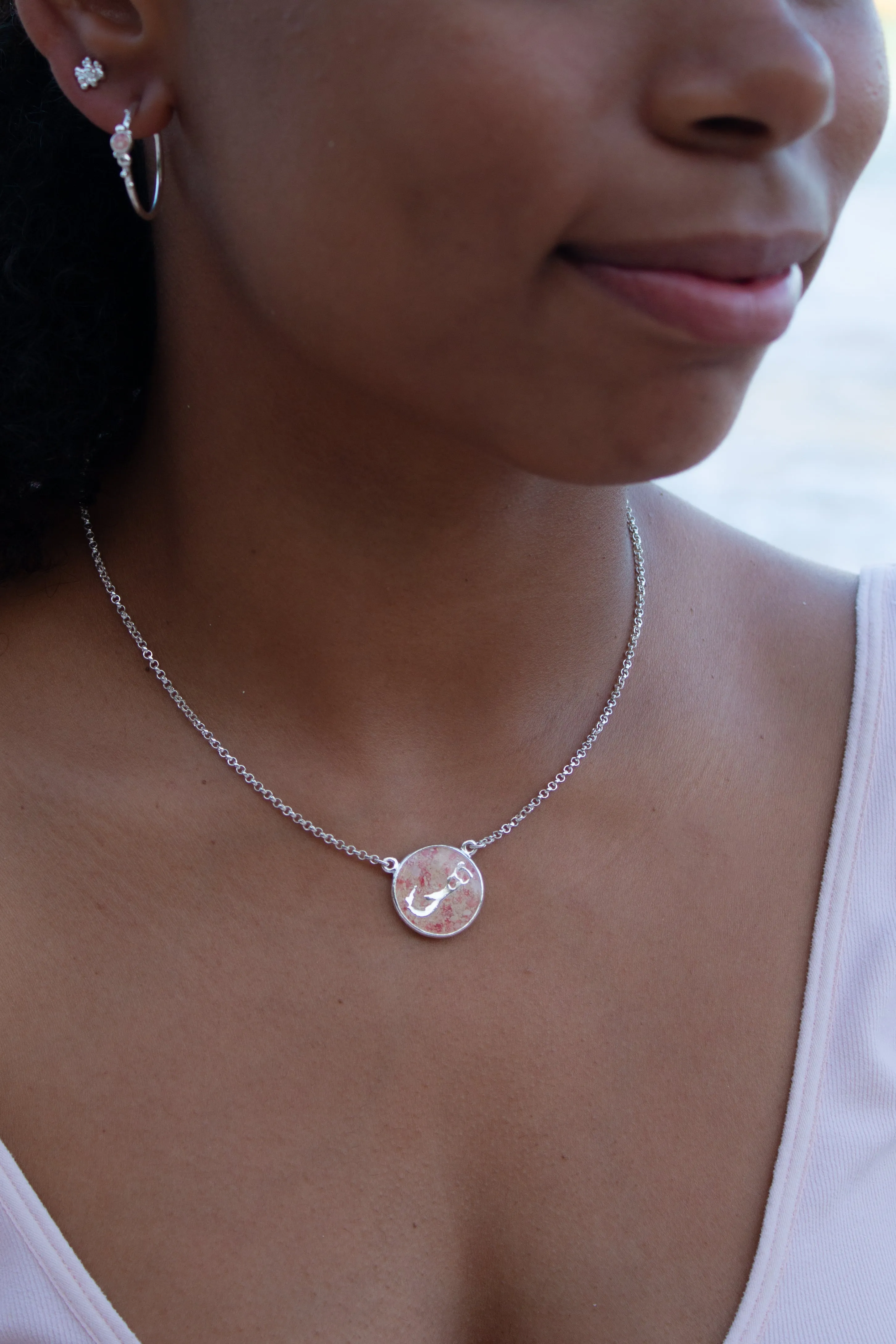Bermuda ~  Coin Inline Necklace