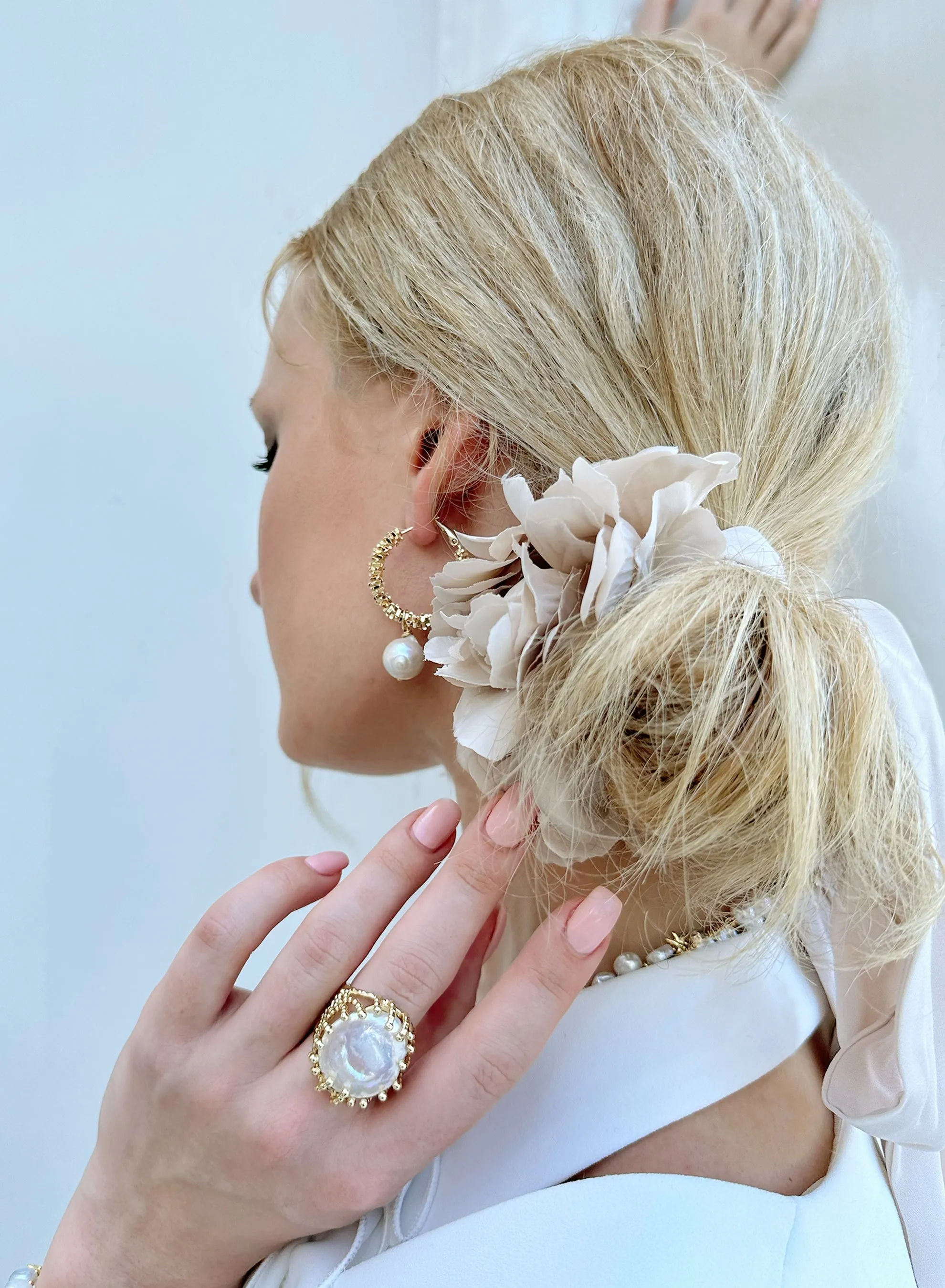 Coin Shaped Freshwater Pearl Open Ring KR001