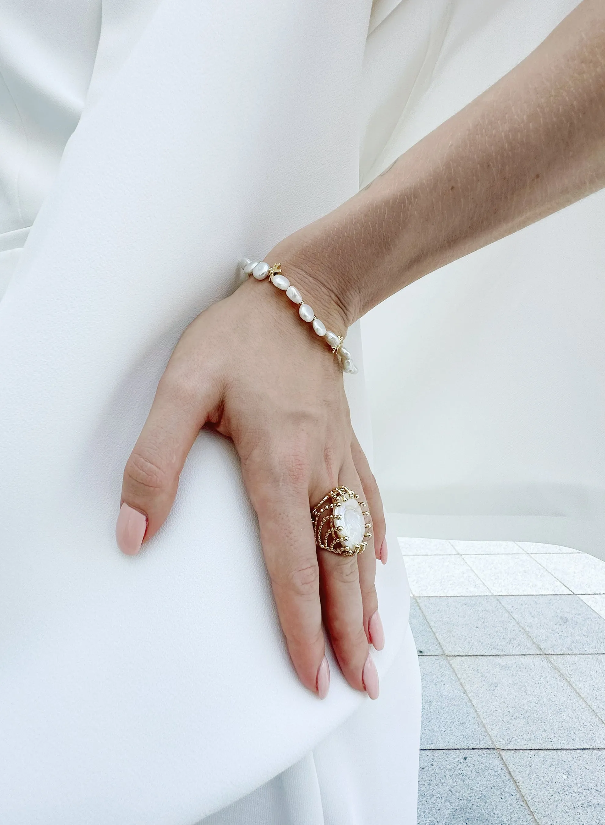 Coin Shaped Freshwater Pearl Open Ring KR001
