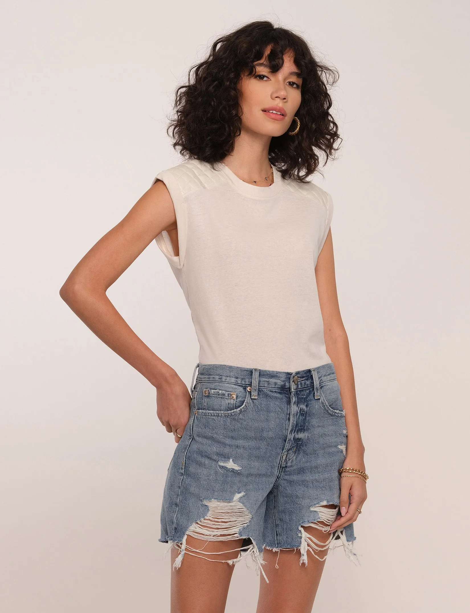 Emmie Tee