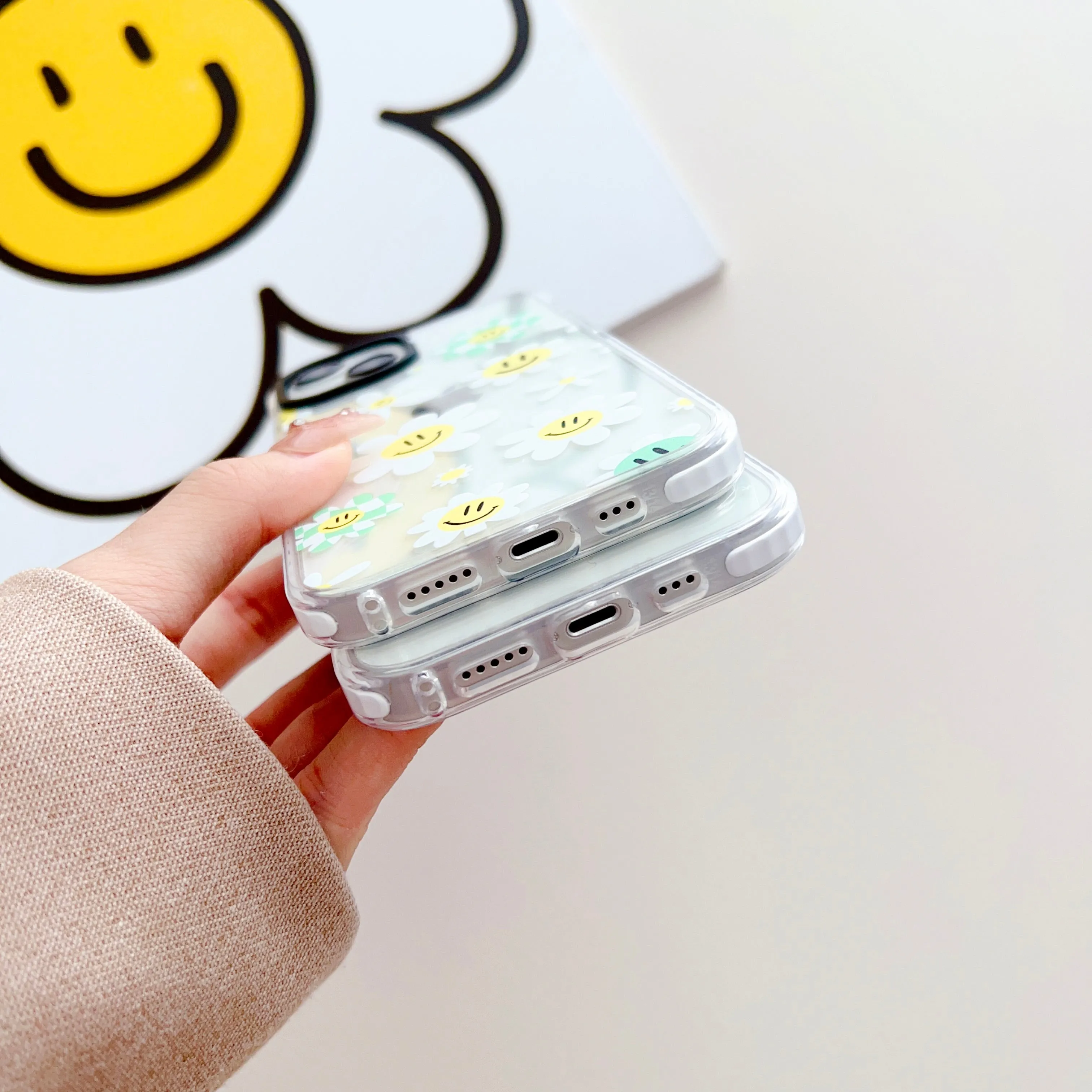 Happy Daisy Designer Impact Proof Silicon Phone Case for iPhone