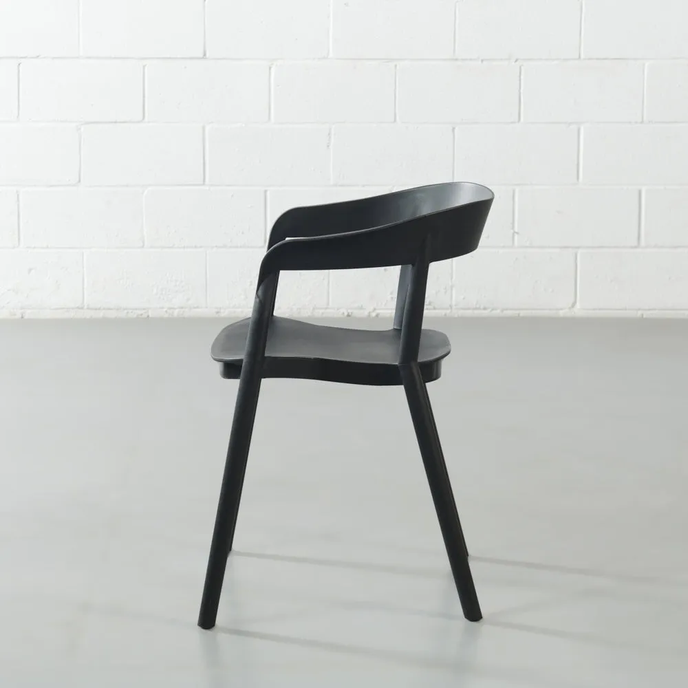 MILLS - Black Armchair