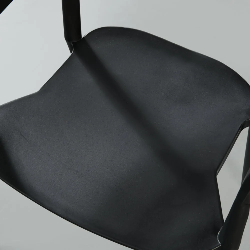 MILLS - Black Armchair