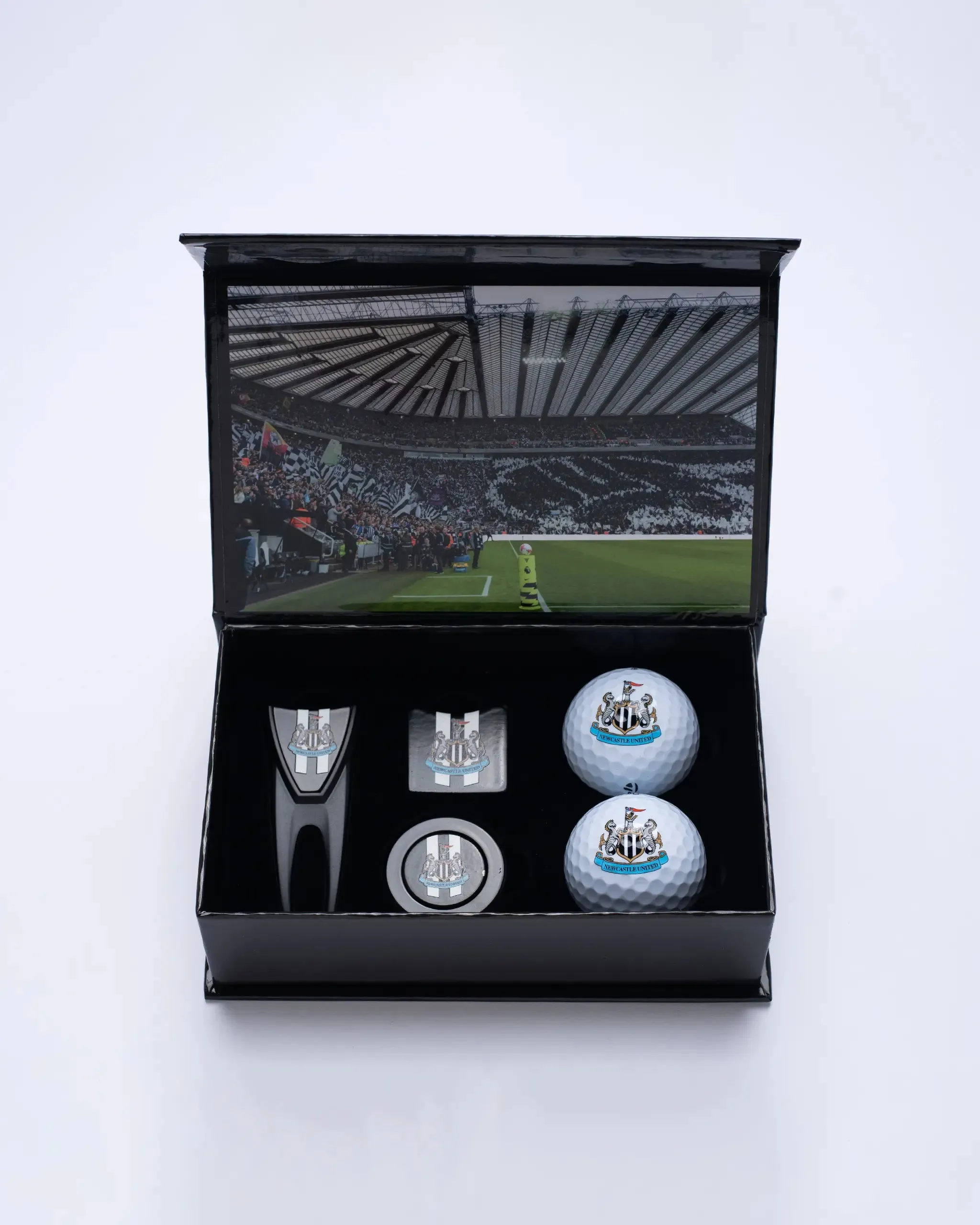 Certainly! Heres an optimized version of the product title with modifiers: 

Official Newcastle United TaylorMade Ibox Plus Golf Accessory - Premium Quality
