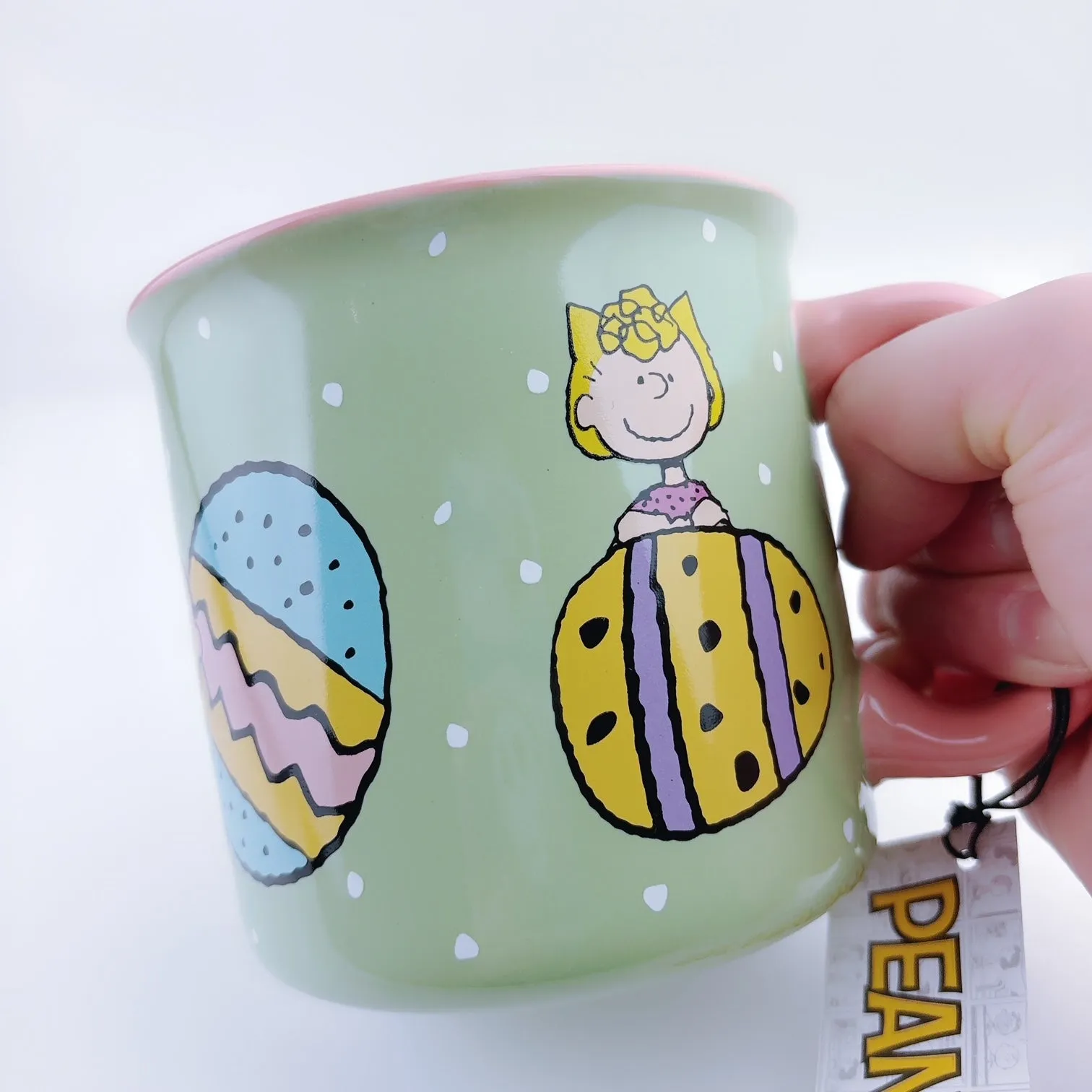 Peanuts Charlie Brown and friends & Giant Easter Eggs Big Coffee Mug Cup 21 oz