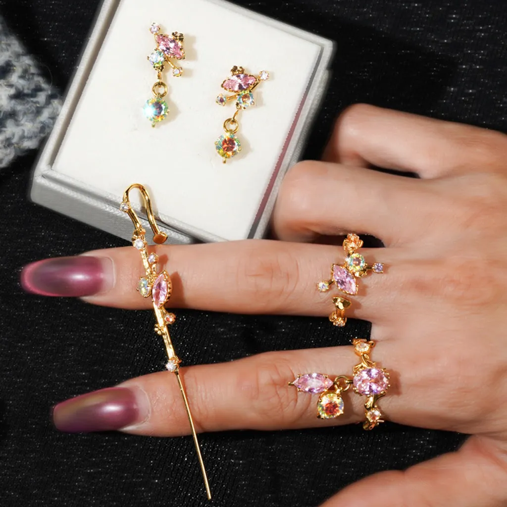 Star Dust Earrings [White unicorn gems]